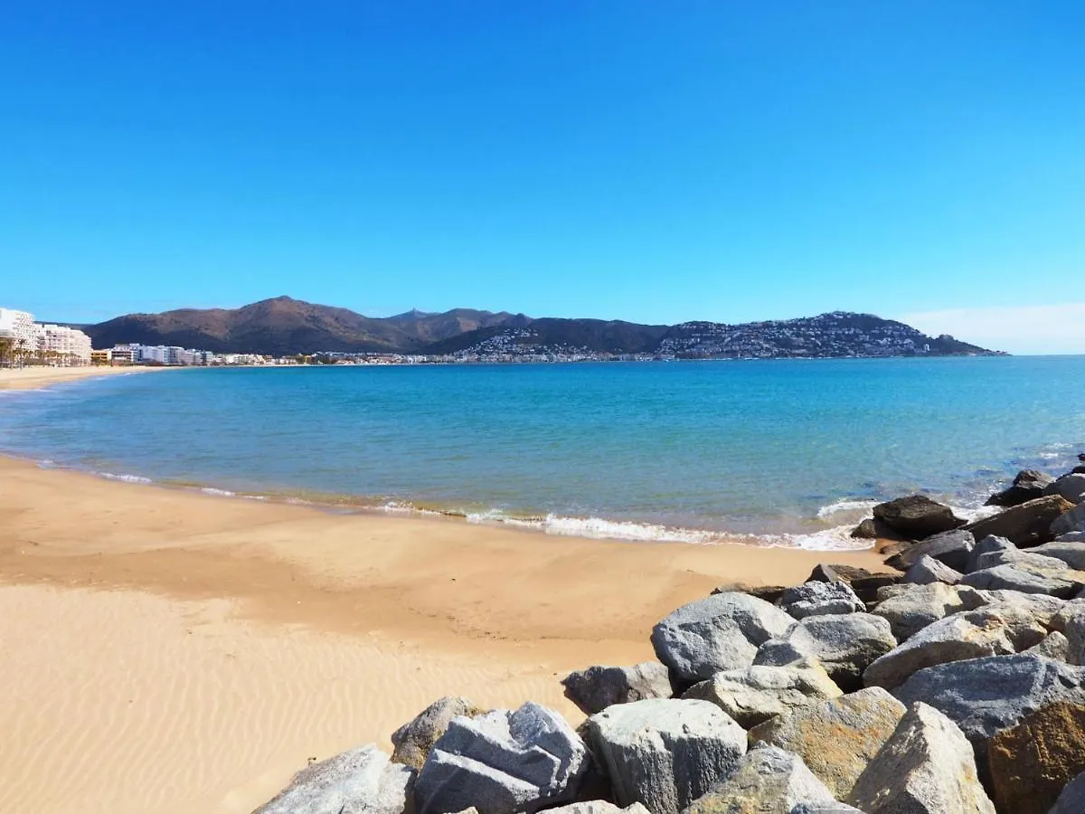 Apartment Platja De Roses-10 By Interhome Espagne