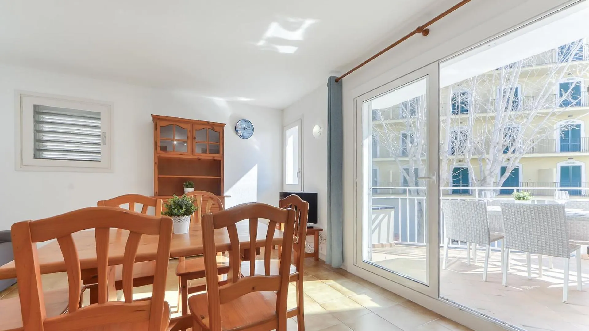 Apartment Platja De Roses-10 By Interhome