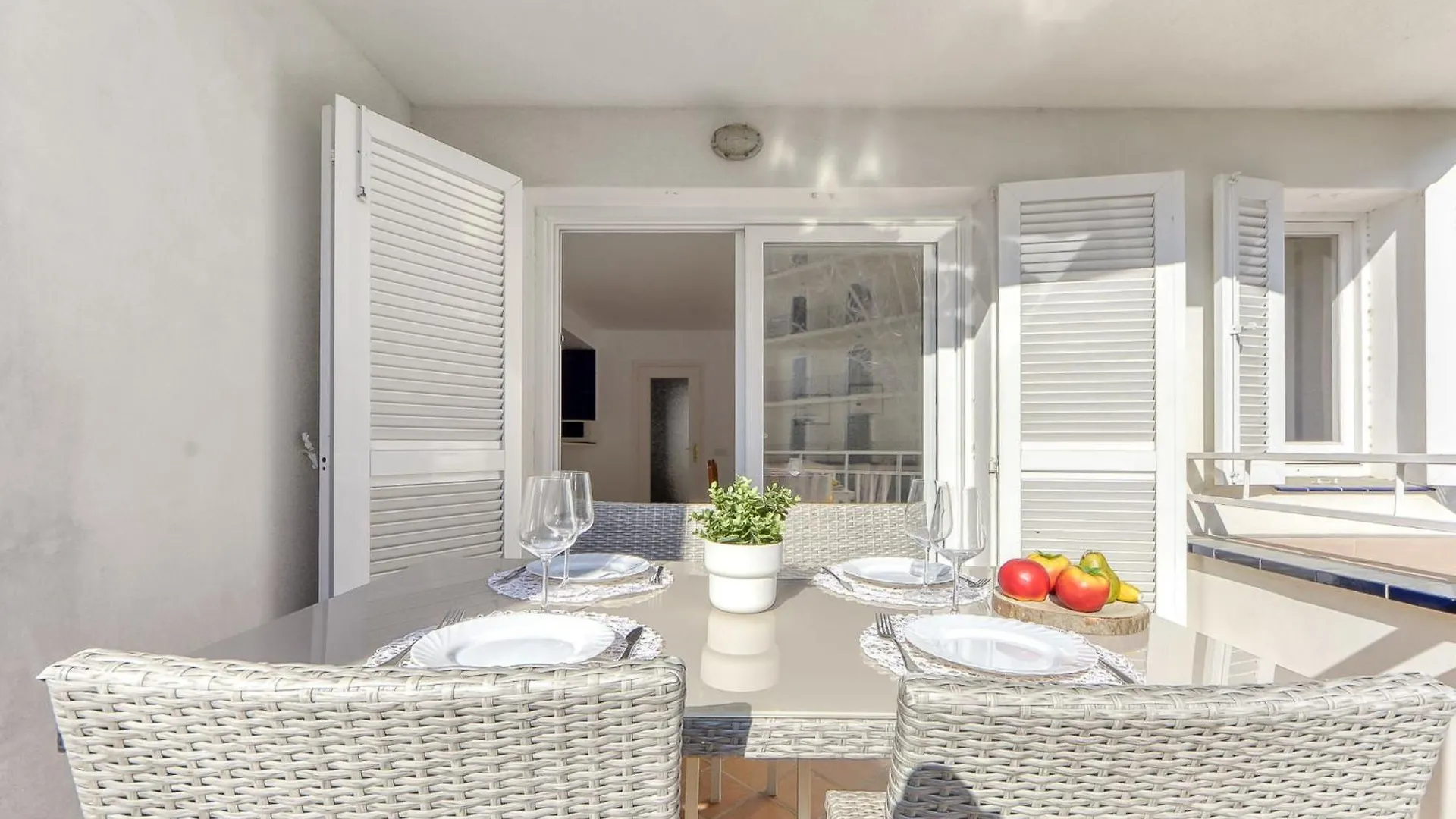 Apartment Platja De Roses-10 By Interhome