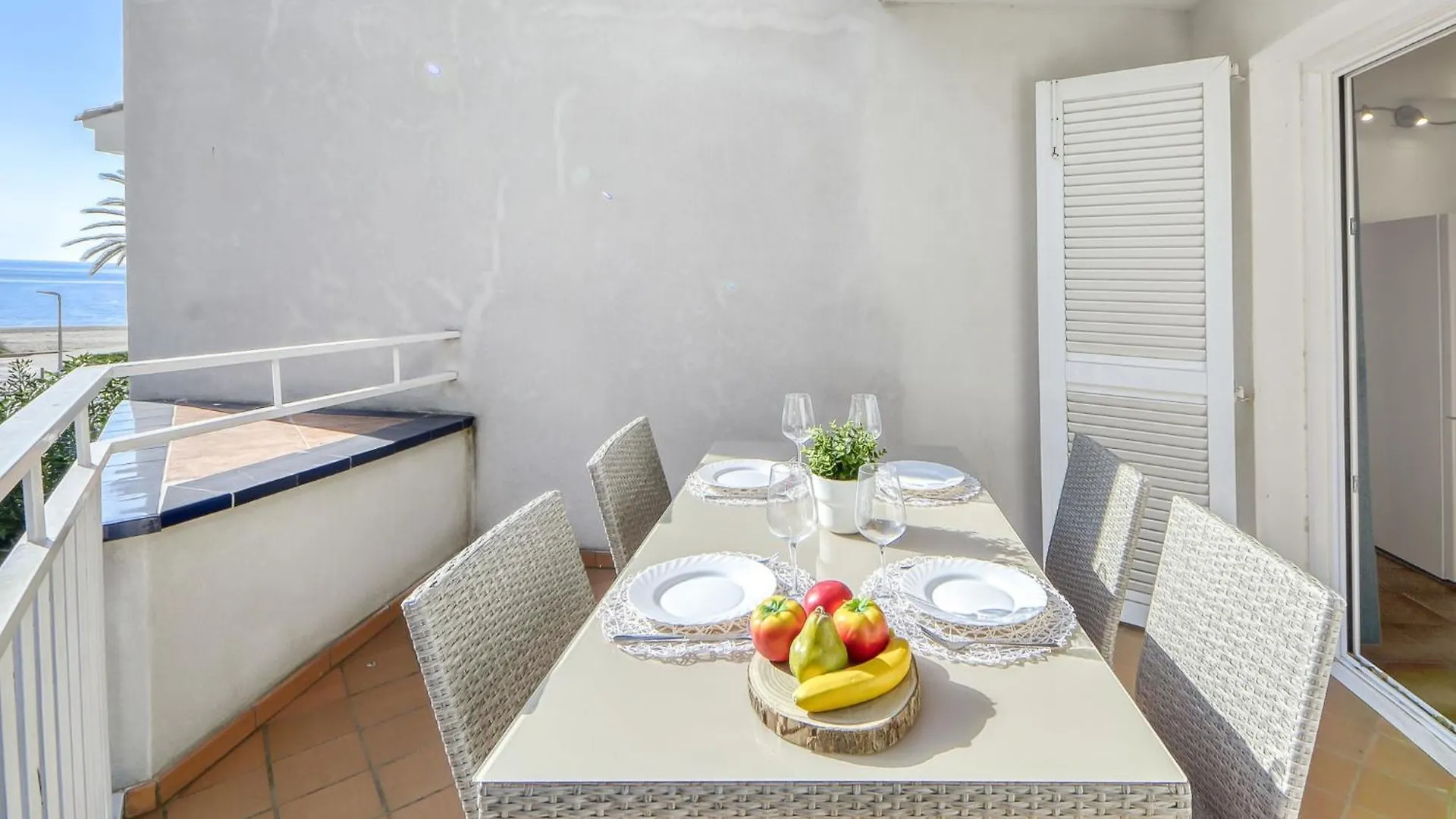 Apartment Platja De Roses-10 By Interhome