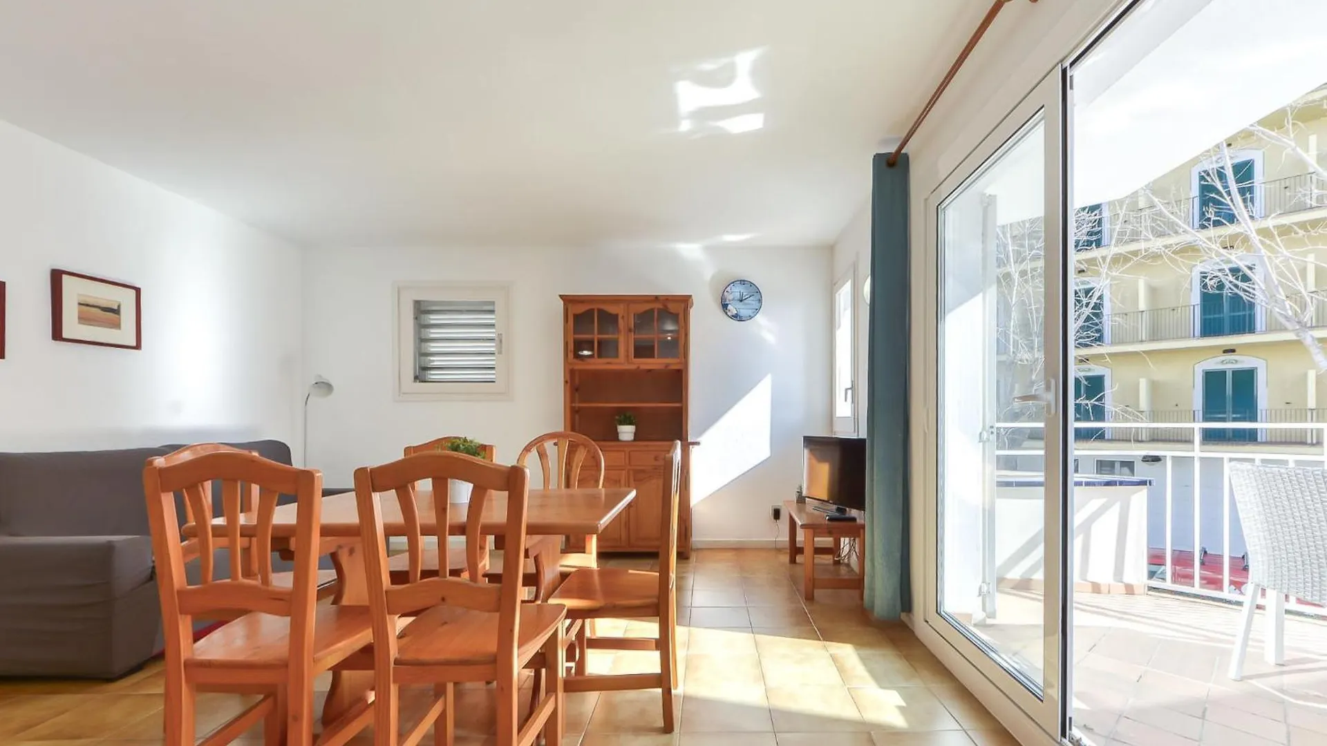 Apartment Platja De Roses-10 By Interhome